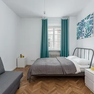 Chill Brzozowa Old Town Апартаменты