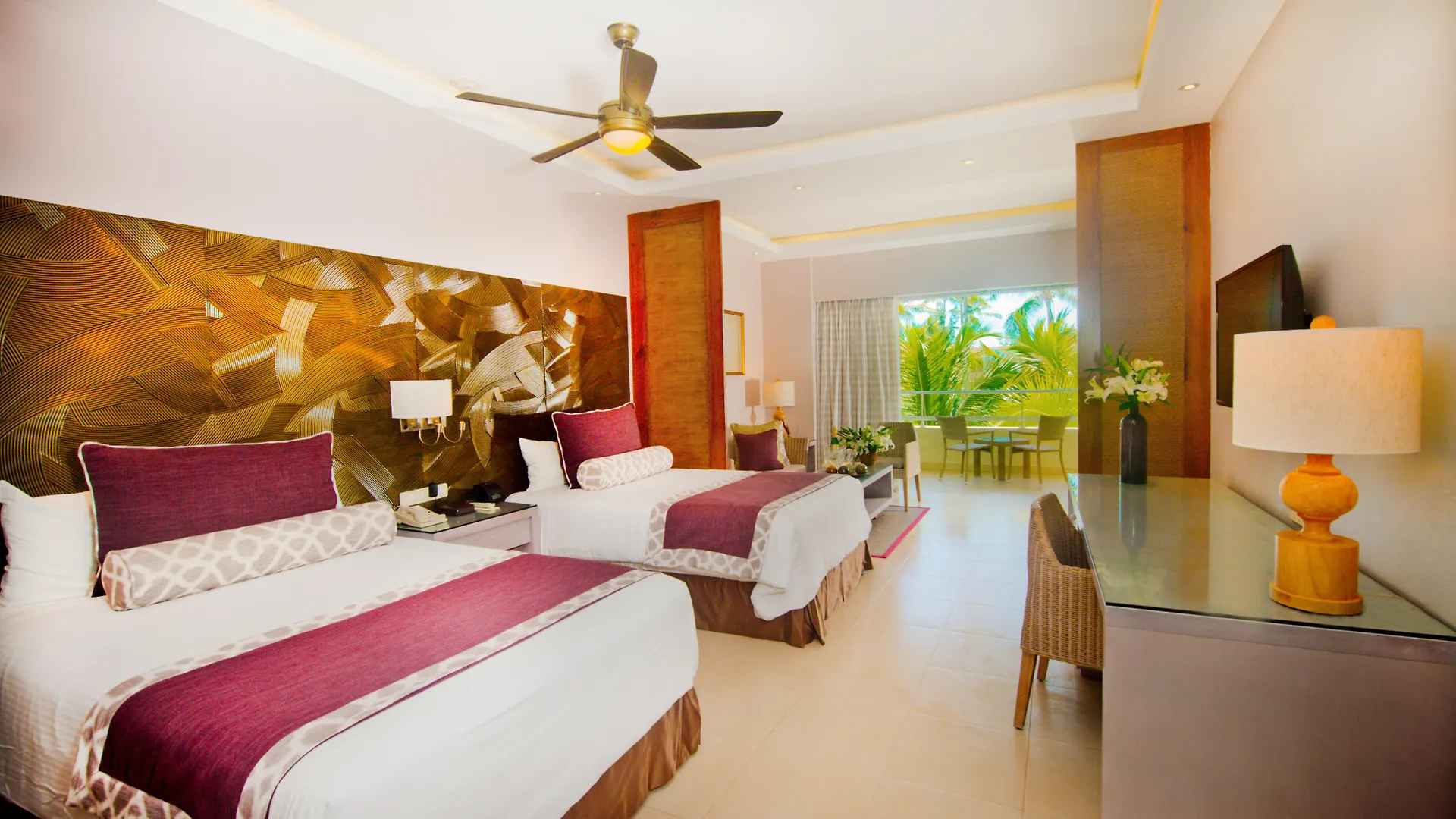 ***** Resort Dreams Royal Beach Punta Cana (Adults Only) Dominican Republic